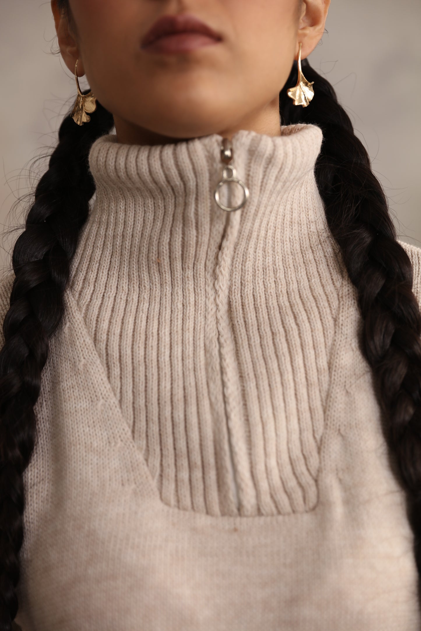 Zipper collar sweater